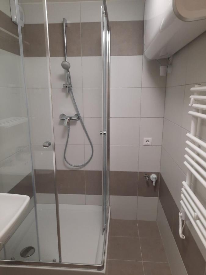 Vandus Apartman Siofok Luaran gambar