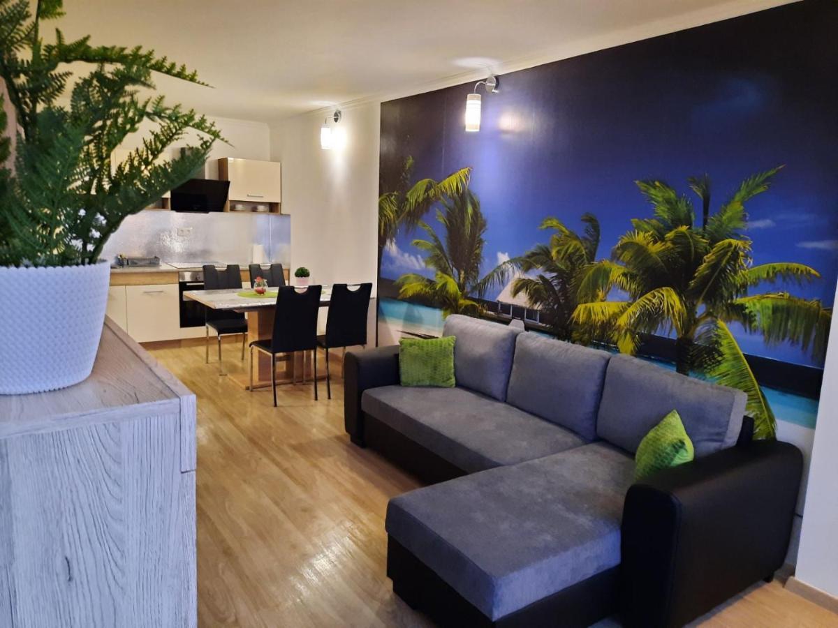 Vandus Apartman Siofok Luaran gambar