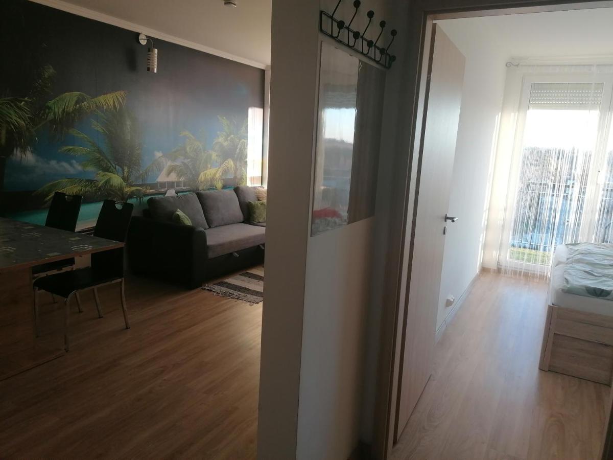 Vandus Apartman Siofok Luaran gambar